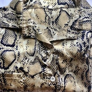 Snakeskin LS Silk Front Pocket Blouse Top Size L